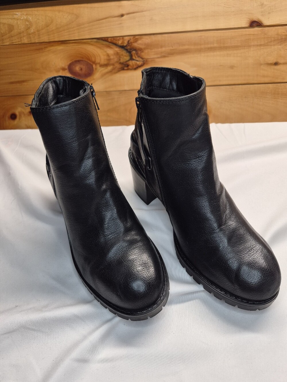 Baretraps | Hensley Ankle Boots - Side Zip, Block Heel